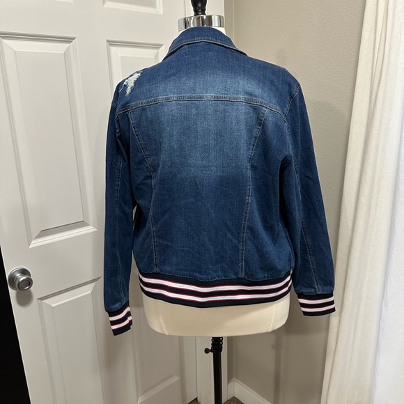Dollhouse Plus Size Denim Jean Bomber Jacket Distressed Size 3X NWT - Picture 4 of 6